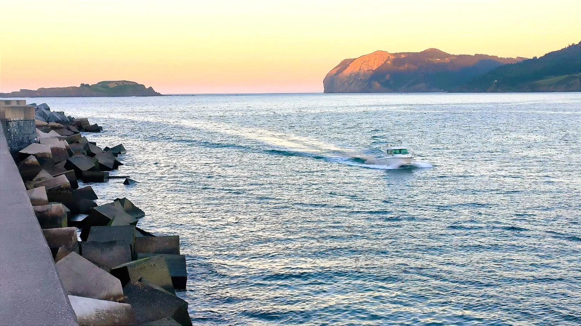 Arrantzale Beach Bermeo Eksteriør billede